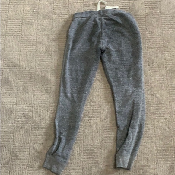 Reebok sweatpants - Picture 2 of 2